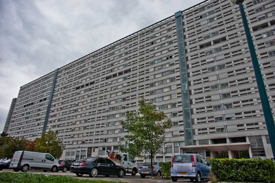 Une des barres de la Duchère. Crédit : Houcine Haddouche