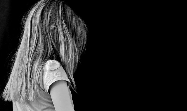 girl-3422711_640