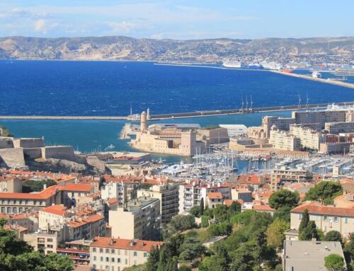 Emmanuel Macron et Pap Ndiaye se rendent à Marseille pour « l’école du futur »