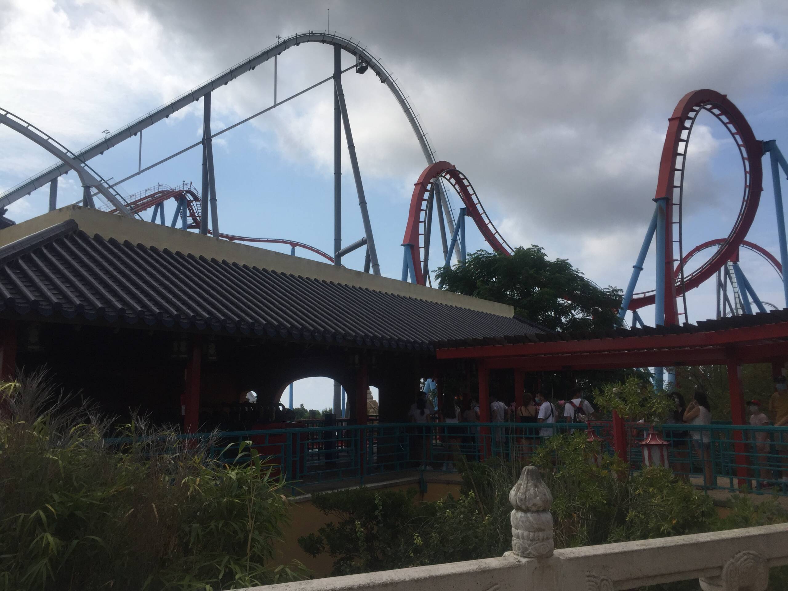 Descubre PortAventura