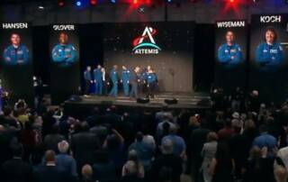 artemis 2 astronaute