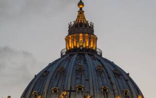 Ils ont PLEURÉ en Entrant dans la Chapelle Sixtine la VÉRITÉ sur le Conclave