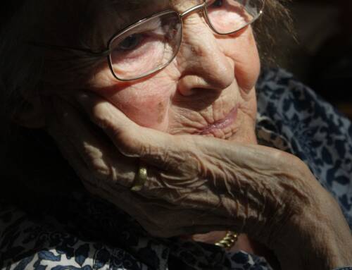 Une somnolence matinale excessive pourrait révéler un risque d’Alzheimer