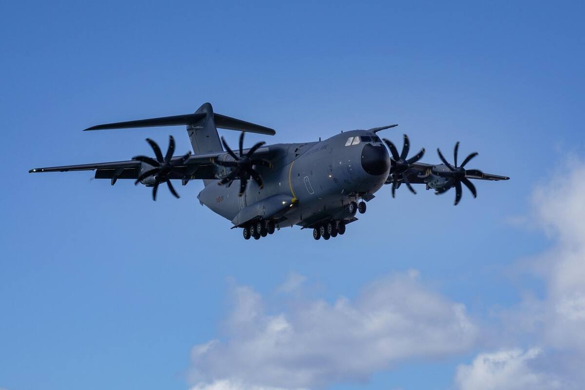 A400M bombardier eau feux forêt