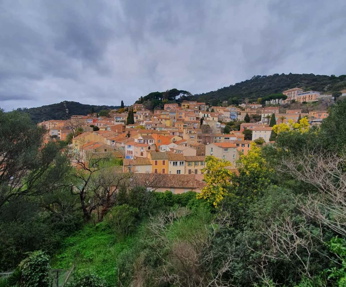 les plus belles histoires d'amour Bormes-les-Mimosas plus beaux villages