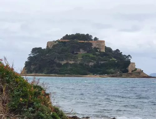 Le fort de Brégançon, entre défense militaire et résidence présidentielle.
