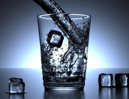 Hydratation lors des journées chaudes  pourquoi l’eau seule ne suffit pas ?