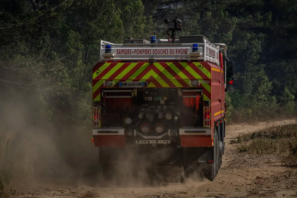 Incendie Châteauneuf-le-Rouge pompiers