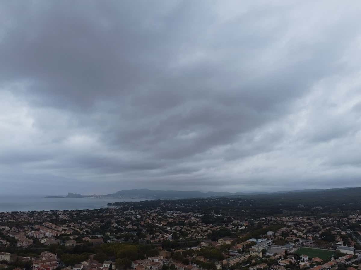 Vigilance jaune Var pluie orages Météo grisaille Var Vigilance jaune crues Var Argens Nartuby météo Var 2024 ensoleillement précipitations Vigilance jaune pluie-inondations et orages pluie Alpes-Maritimes