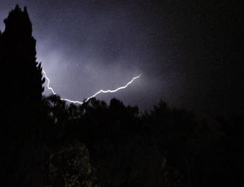Orages nocturnes sur la côte varoise : Emma et Damien, deux Bandolais, réveillés par le tonnerre