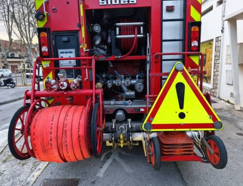Fréjus : un feu de voiture sur l’A8 maîtrisé avant sa propagation à grande échelle