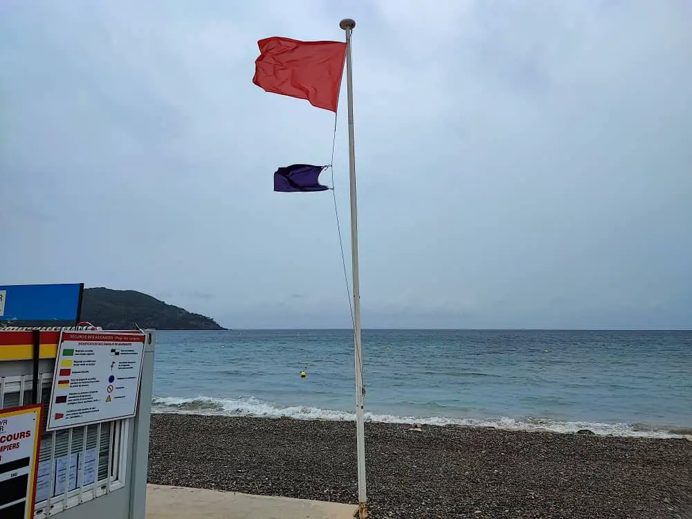 plages interdites baignade 21 juillet orages fermeture plages tempête Ciaran Var