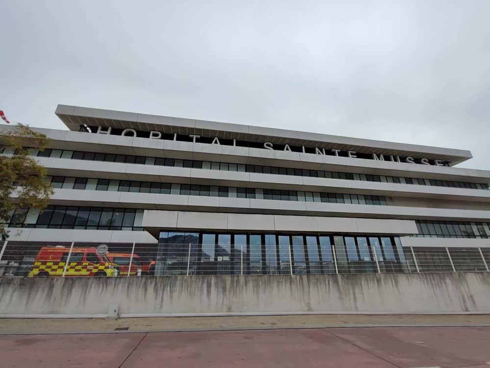 Journée Mondiale sans tabac CHITS 50 ans loi Simone Veil hôpital Sainte-Musse pratique infirmière Sainte-Musse enfants en danger