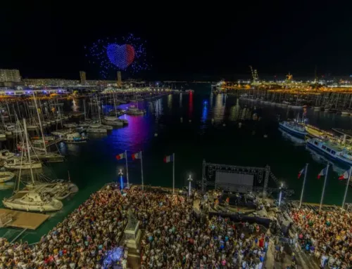Un spectacle de 1000 drones émerveille Toulon pour le 14 Juillet 2025
