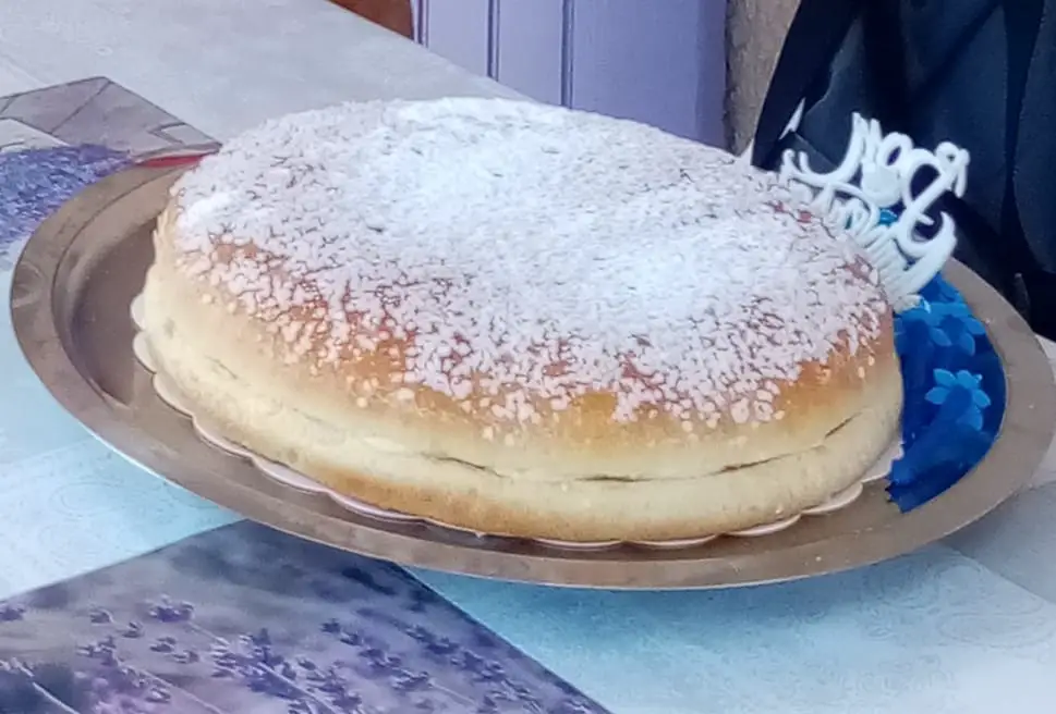 Tarte Tropézienne 70 ans Tarte tropézienne Saint-Tropez pâtisserie