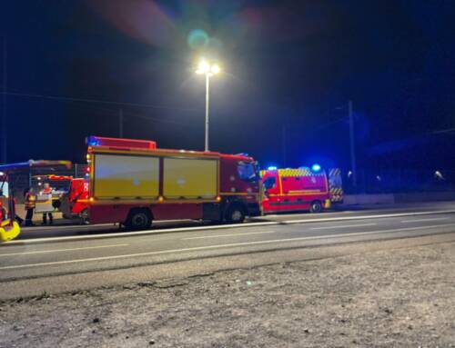 Antibes : Deux motards grièvement blessés dans un accident nocturne sur la route du bord de mer