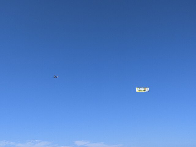 Avion publicitaire