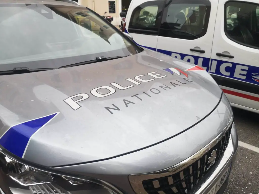 Vol à l’arraché Toulon Cambriolage bar La Bagatelle Nice Vols accessoires auto effraction Meurtre Diego Bodin Six-Fours Hyères sécurité Marseille voiture volée femme égorgée marseille saisie d'armes Toulon saint-raphaël police nationale et municipale hyères conducteur 12 mois saisie drogues consolat Marseille agression marseille Marseille rove prison La Crau carpentras bijoutier