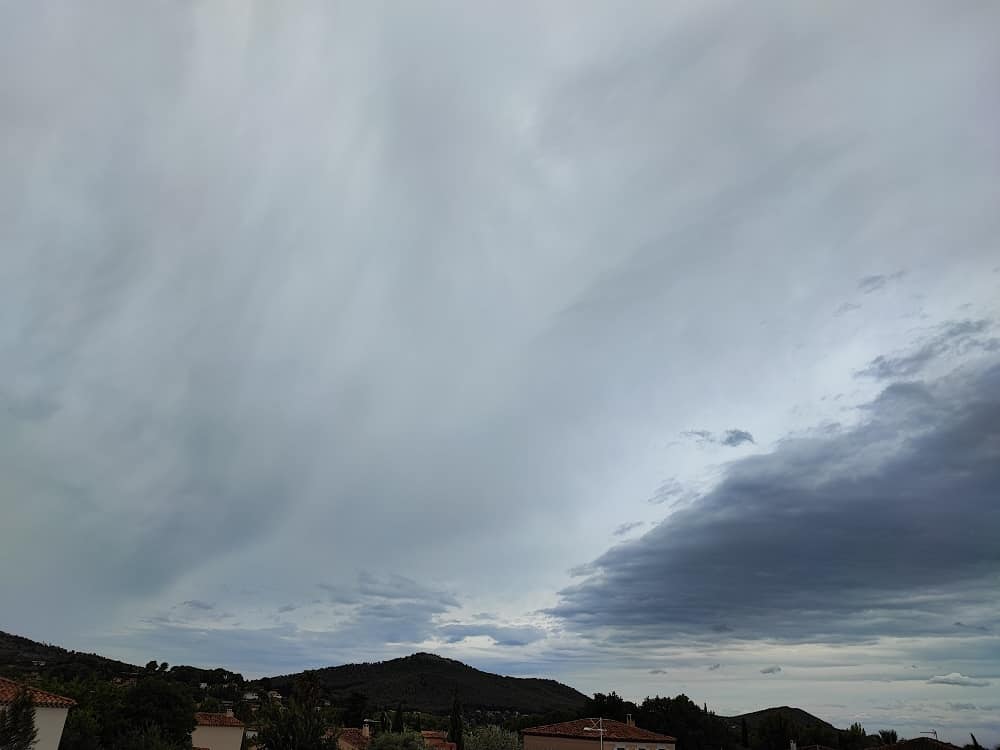 Orage Var supercellule tempête Ciarán var pluie var météo du 29 octobresoulagement météo lundi var pluie var