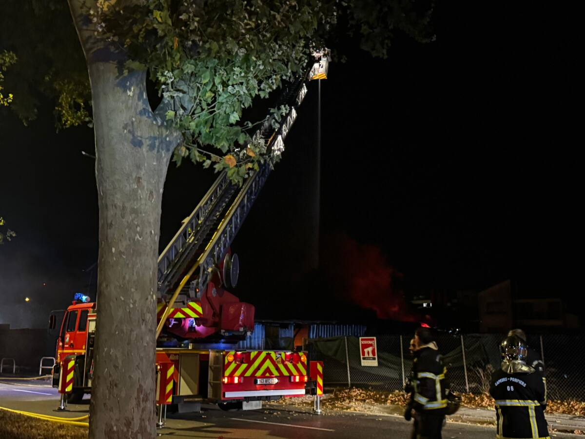 Feu véhicules entrepôt boulevard Mercantour Nice