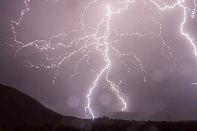 météo alerte orages alerte orage violents orages var vigilance jaune pluie-inondation var vigilance jaune Var orages pluie inondation 19 août