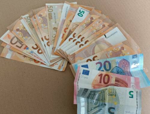 Fitch abaisse la note de la France à A+ en raison d’une dette publique jugée trop lourde