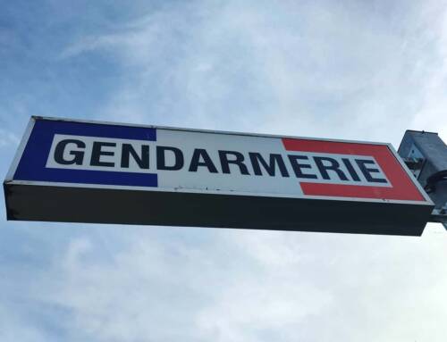 Carros : vaste opération antidrogue, cinq interpellations et saisies de drogues, véhicules et liquidités