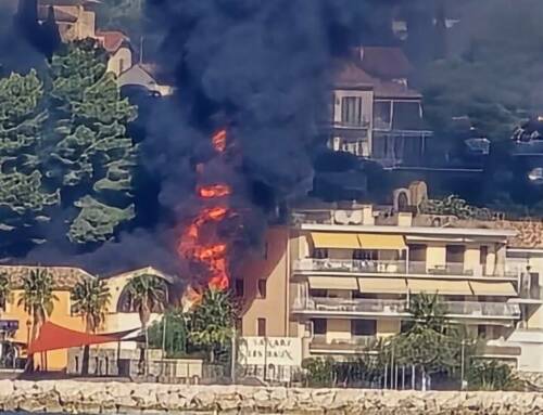 On en sait plus sur le spectaculaire incendie sur le quai Wilson à Sanary-sur-Mer ce mardi matin