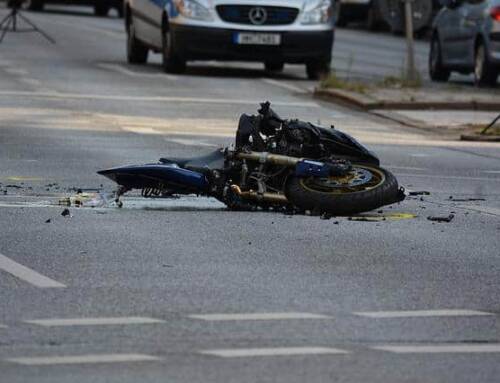 Grave accident de moto à Comps-sur-Artuby sur la RD955, le pilote évacué en hélicoptère