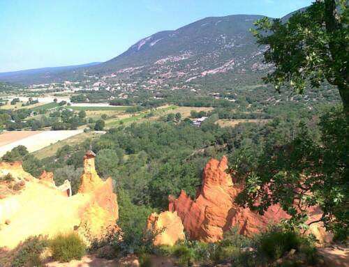 Partez à la découverte du Colorado Provençal et de Roussillon, joyaux du Vaucluse