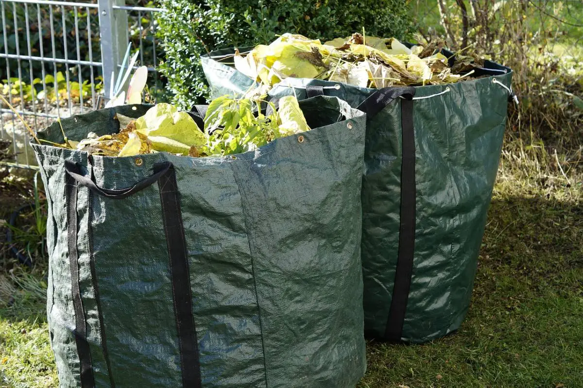 Dépôts sauvages déchets verts