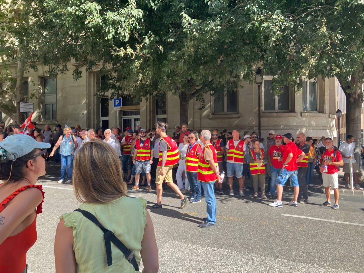 Grève 2 octobre 2025 Grève 2 octobre interpellation lycéennes Toulon