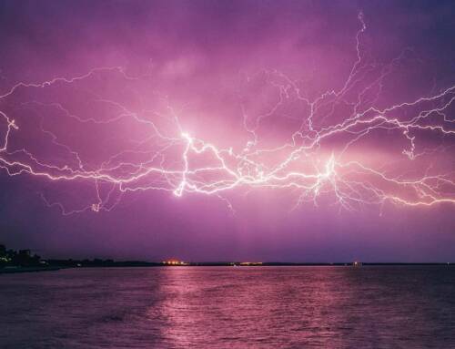 Alerte météo dans le Var une supercellule orageuse en approche et vigilance orange maintenue