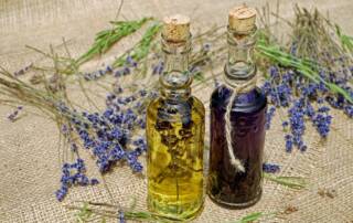 Créez Votre Propre Élixir de Beauté L'Huile Corporelle Amande de Prune et Vanille