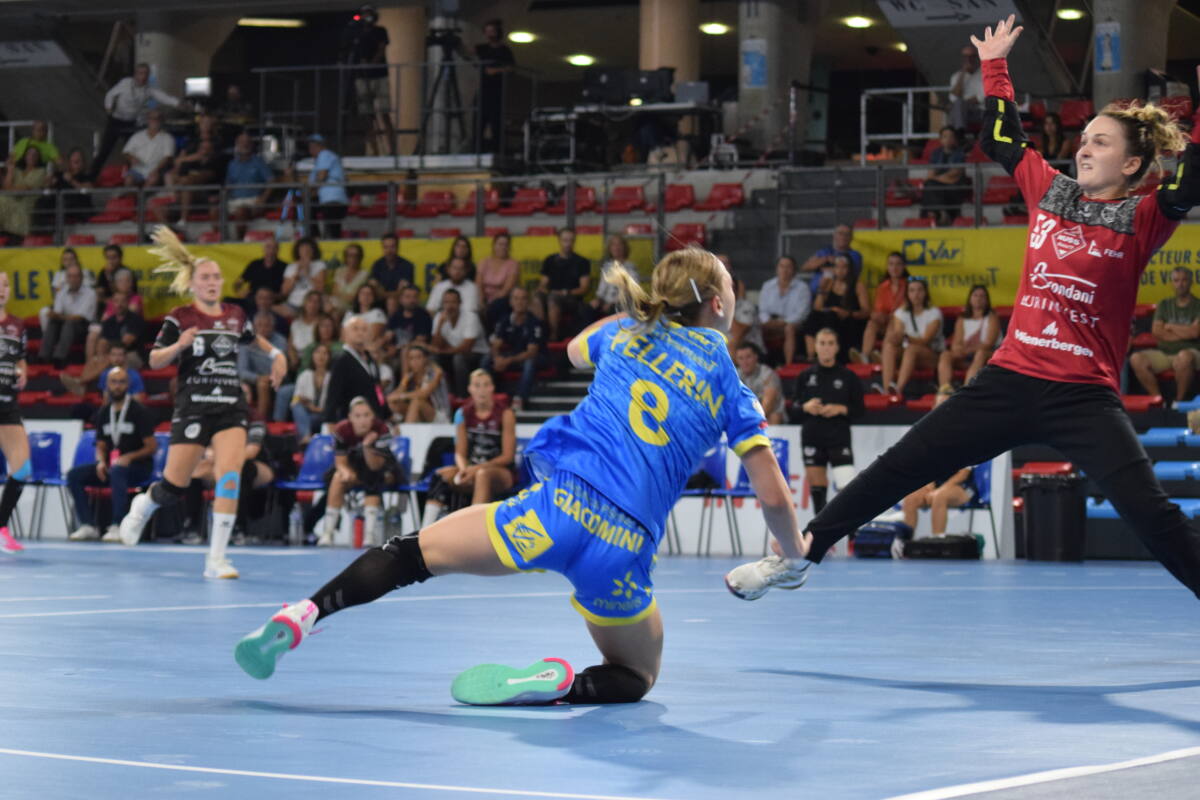 HAND TOULON SEPTEMBRE 2023 (29) Crise Toulon Métropole Var Handball Toulon Handball victoire Saint-Amand Toulon Chambray handball handballeuses de Toulon Toulon Métropole Var Handball