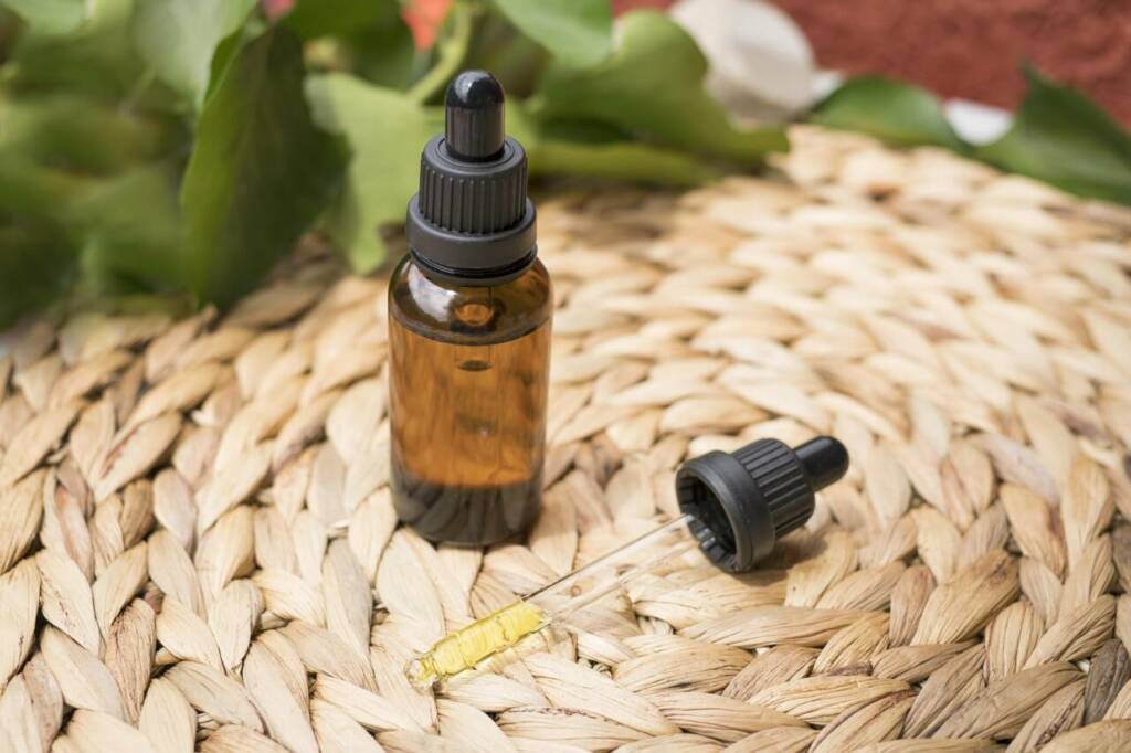 Huile de Vanille Maison : La Recette Secrète pour un Soin de Luxe 100% Naturel