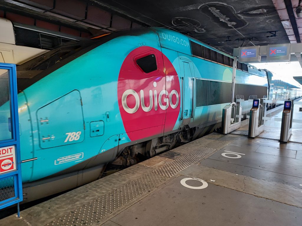 Réservation billets TGV Noel SNCF réservation billets train été 2025 Grève SNCF du 21 novembre ventes flash de la SNCF sncf billets de train pour noel ouigo 10 euros sncf panne