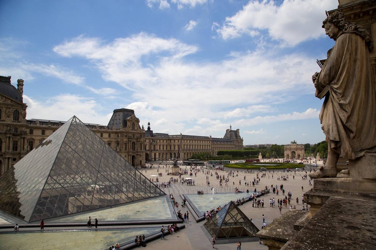 Vol Musée du Louvre bijoux