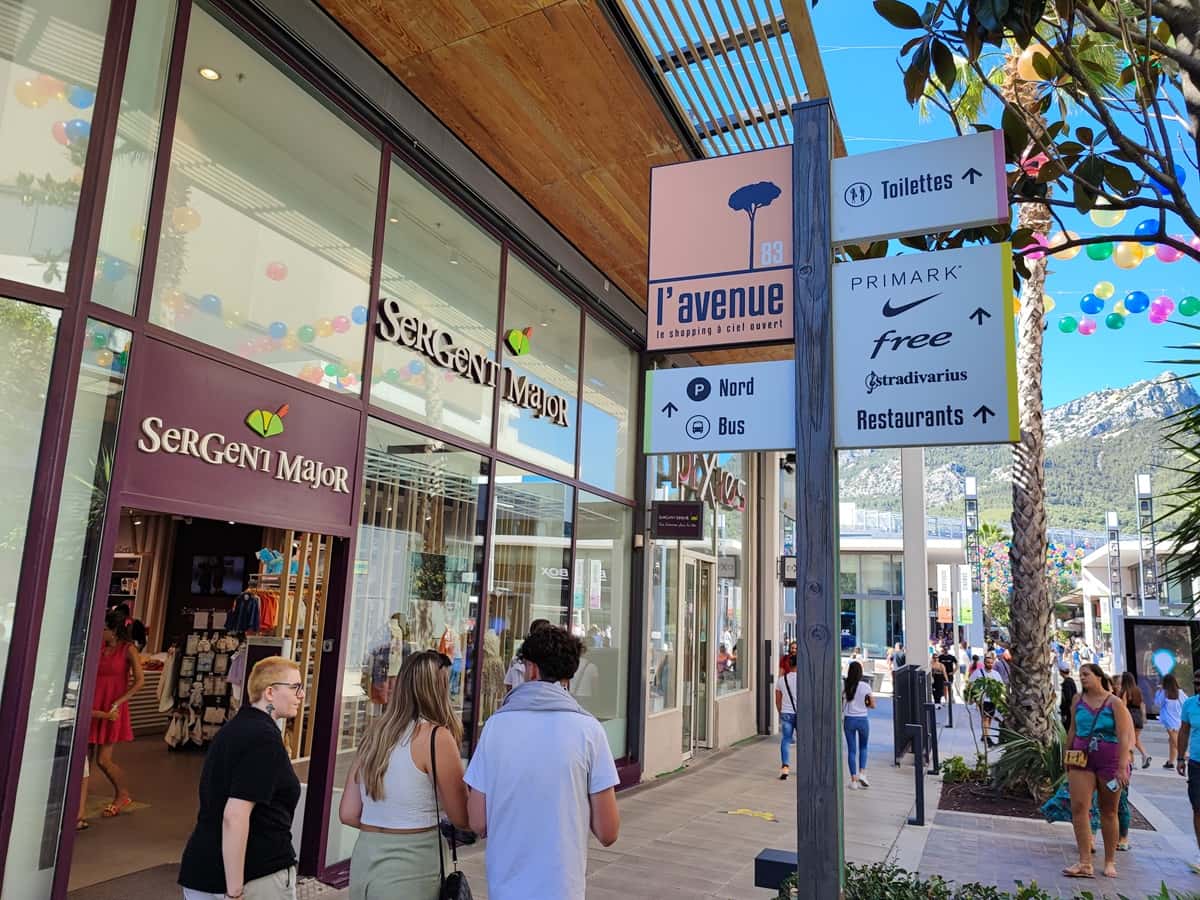 Black Friday Var comportements atypiques fermeture Sergent Major