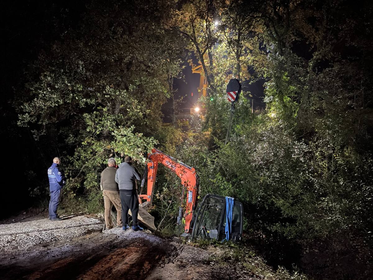 Accident mini-pelle Vidauban Accident mini-pelle Vidauban