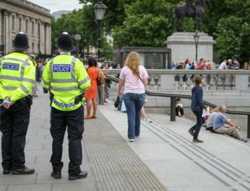 Attaque au couteau dans un train au Royaume-Uni : 11 blessés, la piste terroriste écartée