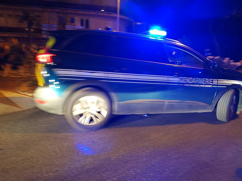 GENDARMEDIE NUIT FLOUE Hommage Pascal Robinson Toulon Intervention du Raid à Cagnes-sur-Mer passeur arrêté Alpes-Maritimes migrants en fuite Marseille douane avignon raid deux nouvelles brigades gendarmerie var clash conjugal villas de luxe couple ligoté