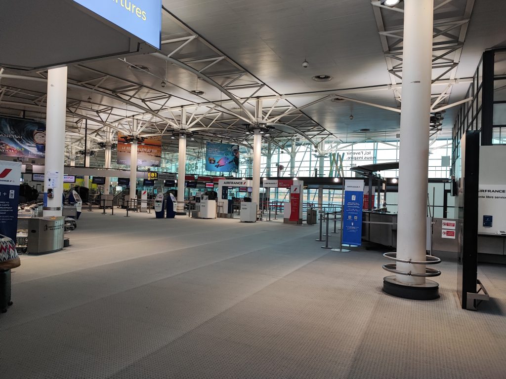 vol direct Marseille Québec Parcours biométrique aéroport Marseille vol Paris-Nice dérouté vols annulés entre la Corse et le continent vol Yemenia 626 aéroport Marseille Provence record passagers brest-marseille alerte à la bombe aéroport urgence passager vol marseille shanghai