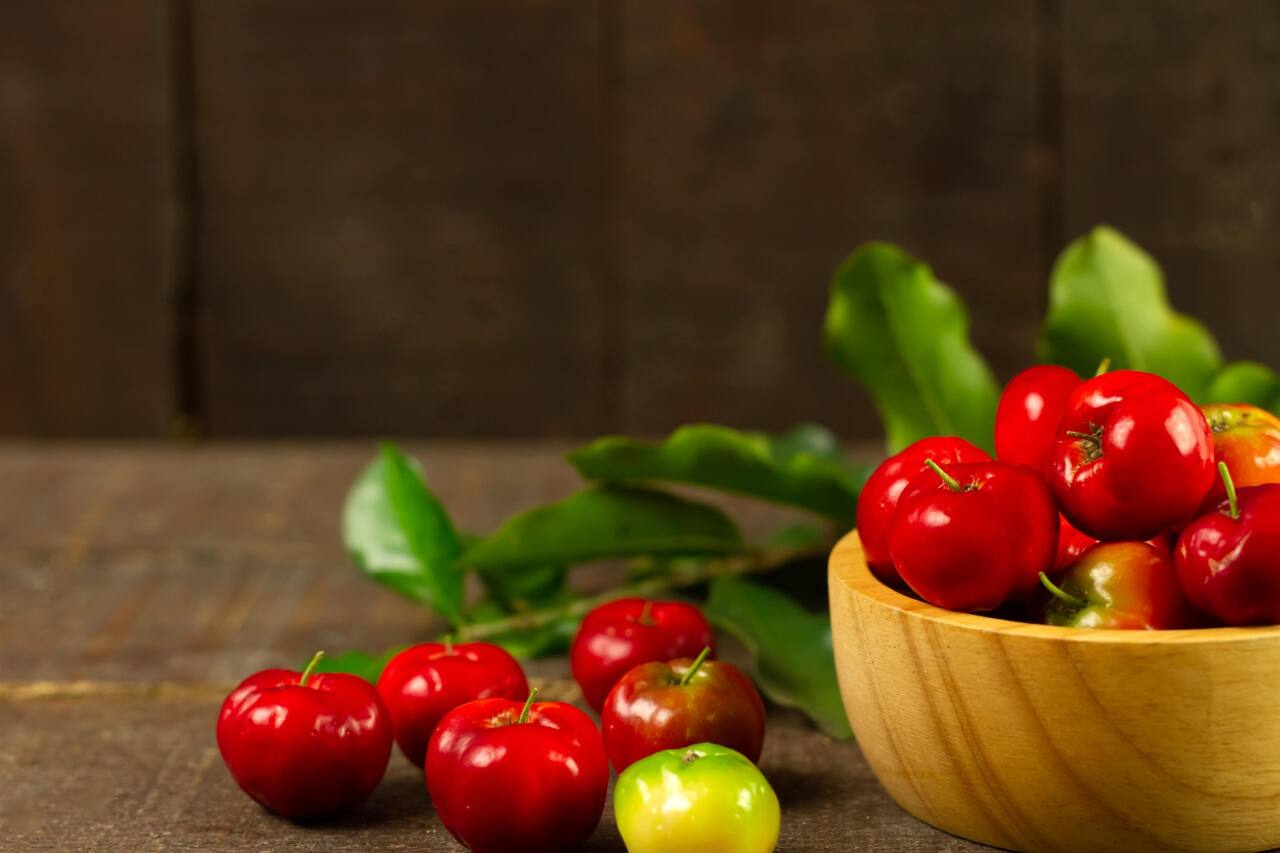 Les Bienfaits de l'Acérola  Propriétés et Avantages de ce Super-fruit