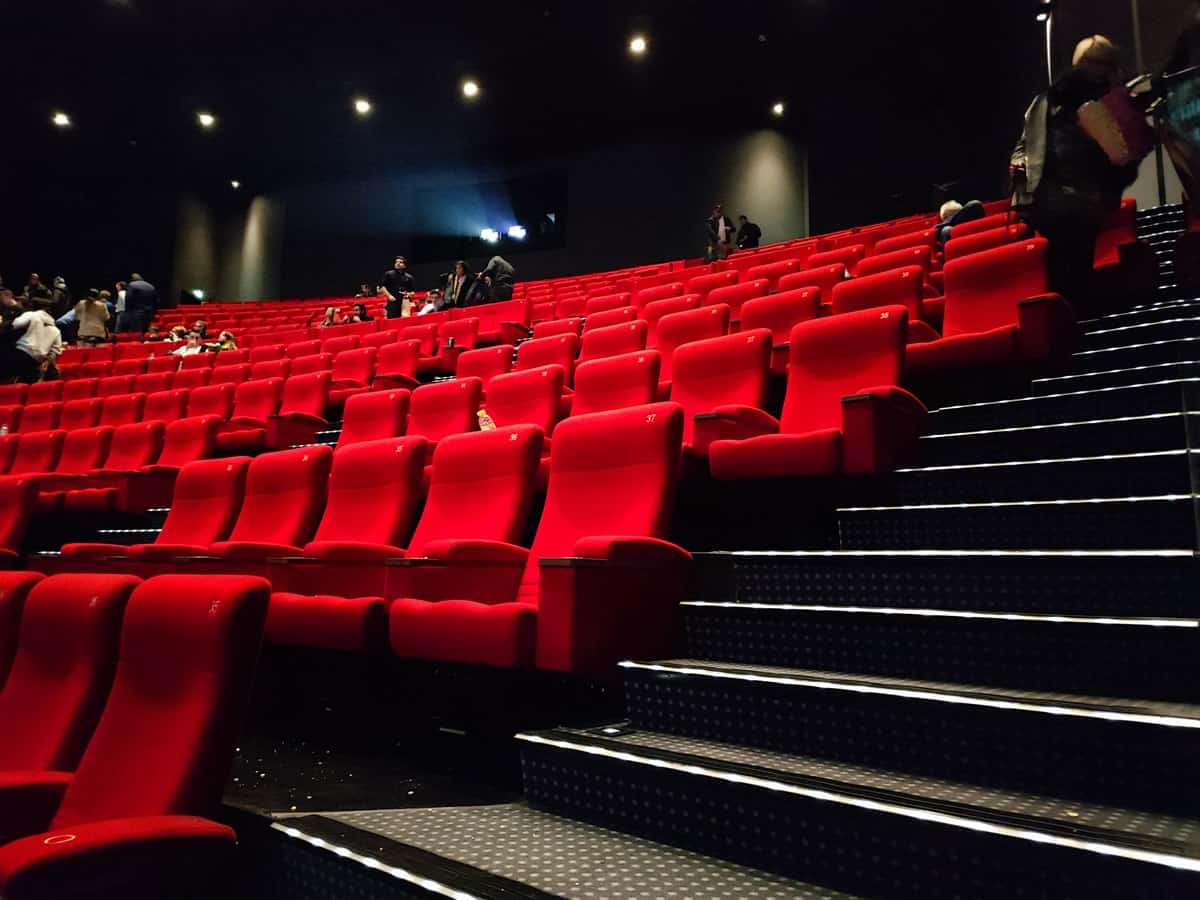 SALLE CINEMA IMAX PATHE Cinéma Bandol travaux Fête du cinéma 2025 5 euros cinéma mougins saint-valentin célibataire avant-première six-fours six n'étoiles hausse tarif cinéma var 2024 cinéma Six N’étoiles cinéma mardi gratuit Six-Fours