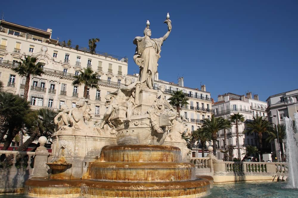 TOULON PLACE DE LA LIBERTE Fontaine de la Fédération Toulon patrimoine var programme femmes opération escargots taxis Toulon faux techniciens internet toulon toulon vacances toussaint