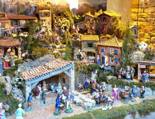 Six-Fours-les-Plages inaugure sa traditionnelle crèche provençale à l’Hôtel de Ville