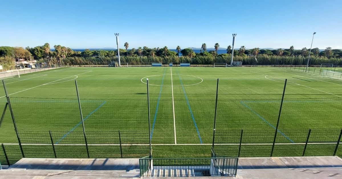 stade hyeres 2025 travaux stade Berteau Hyères