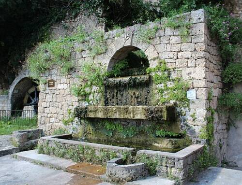 Fontaine du Réal à Barjols un patrimoine ancien entre lavoir, moulins et mémoire médiévale