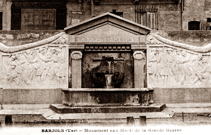 Monument Barjols 1923 Fontaine du Monument aux Morts Barjols